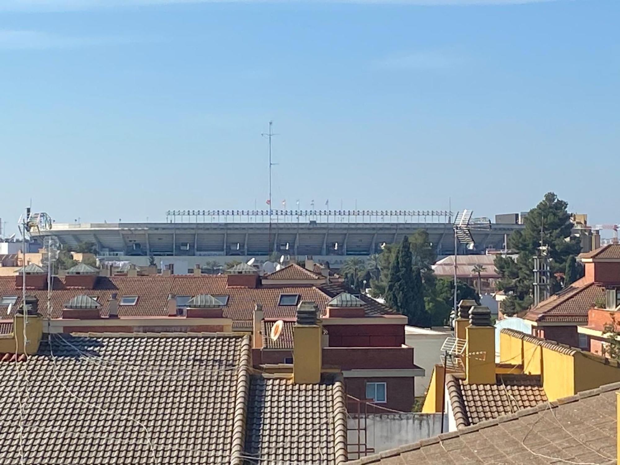 Shared Apartment! Piso Compartido! Общая Квартира! Sevilla Buitenkant foto