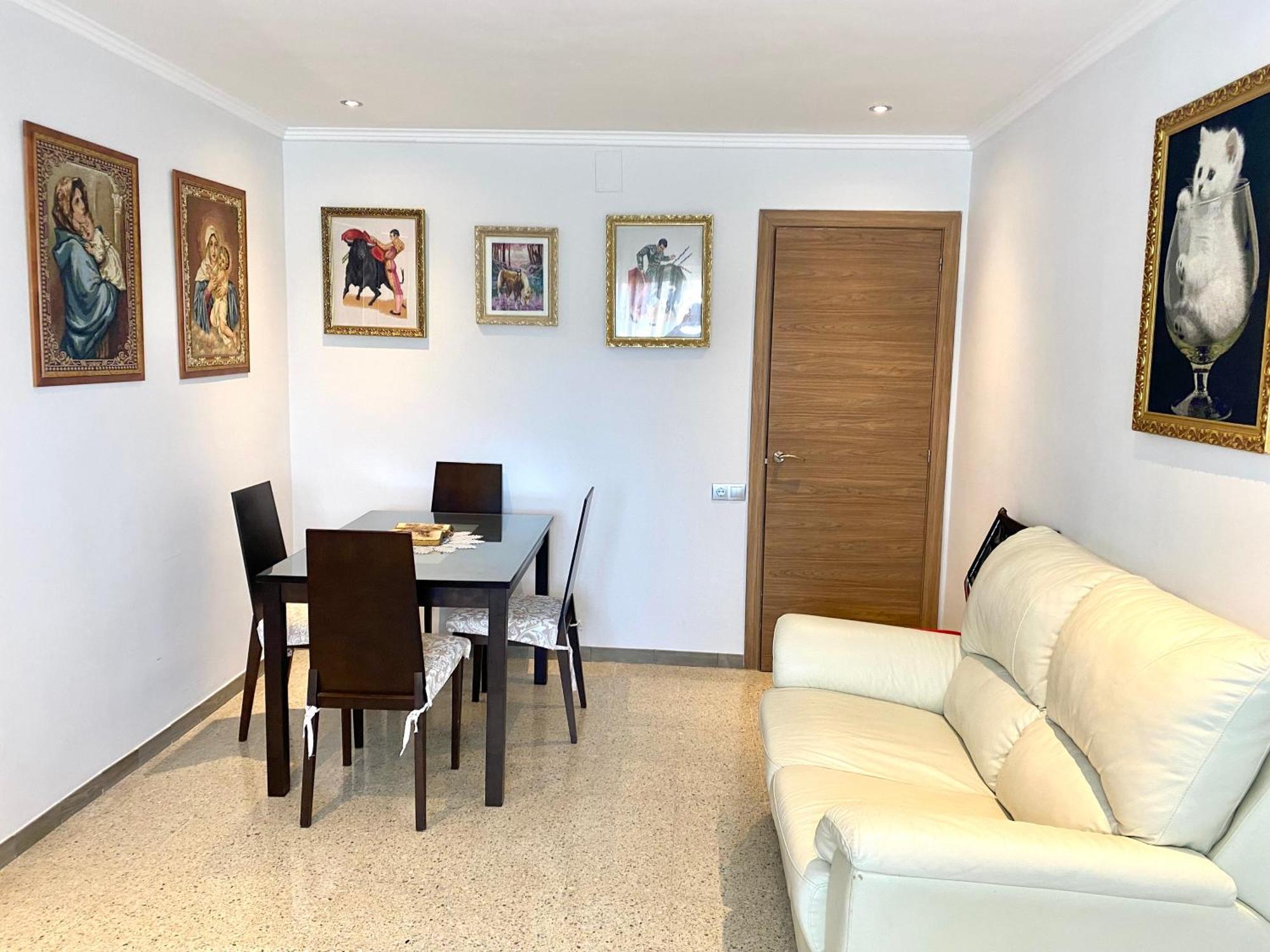 Shared Apartment! Piso Compartido! Общая Квартира! Sevilla Buitenkant foto